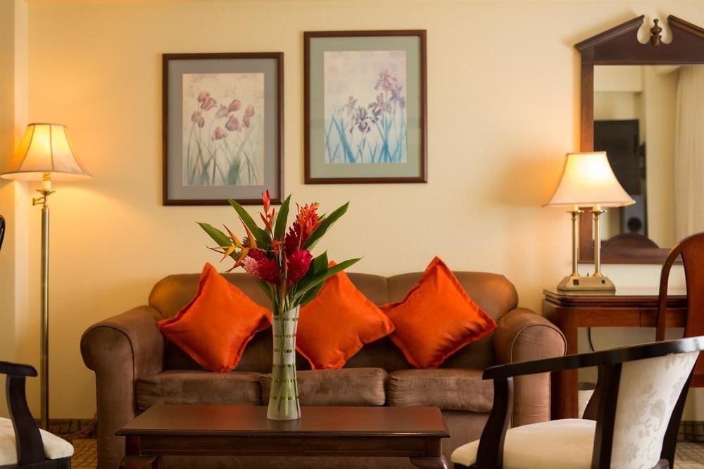 Hotel Doubletree By Hilton Managua Exterior foto